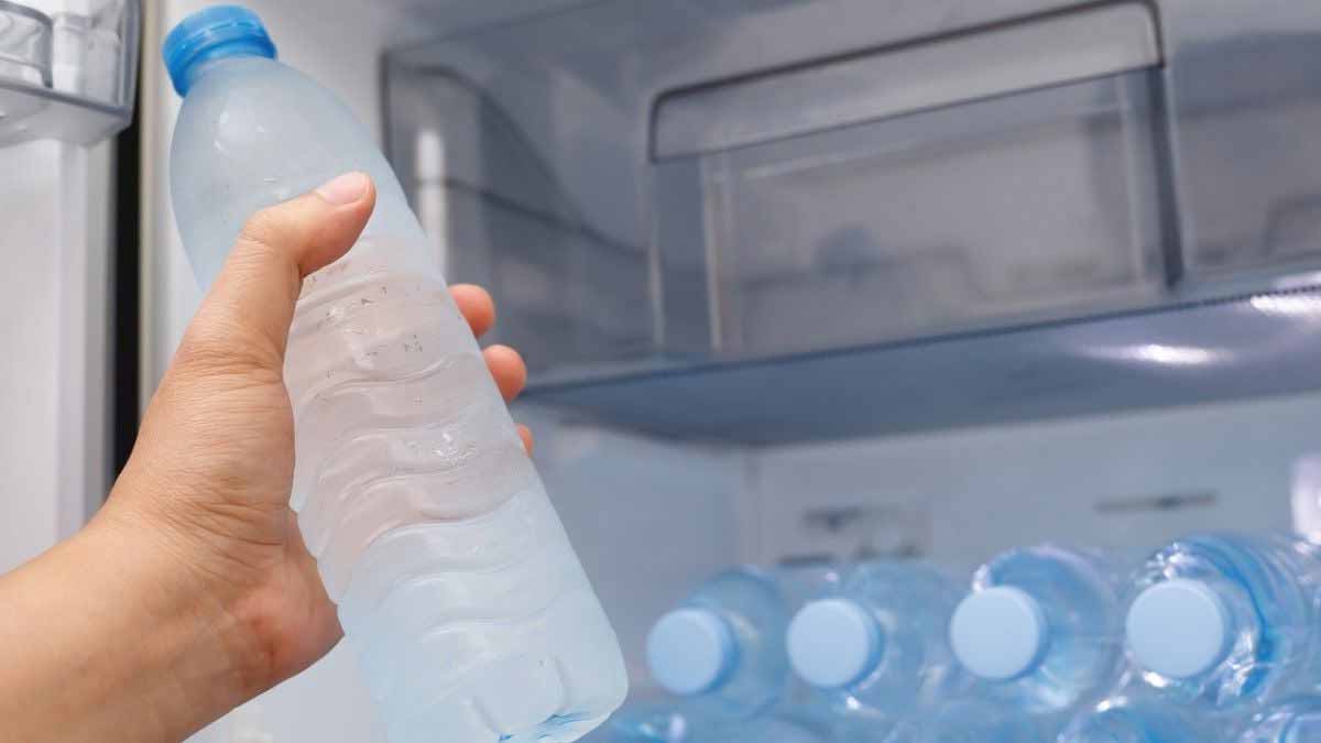 La technique espagnole de la bouteille d'eau est meilleure que la clim', c'est révolutionnaire pour avoir un bon coup de frais