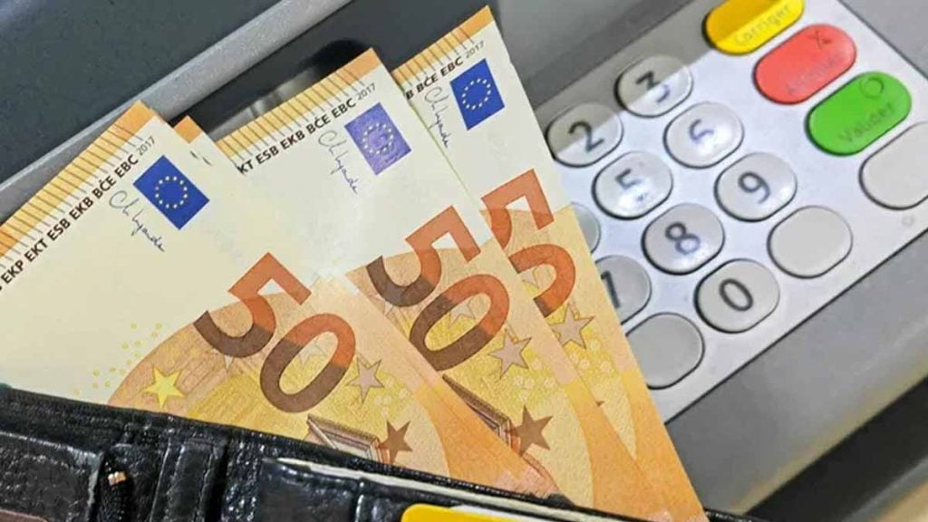 C’est confirmé : tous les virements bancaires vont être gelés en France à partir de cette date et pendant une durée de 2 jours