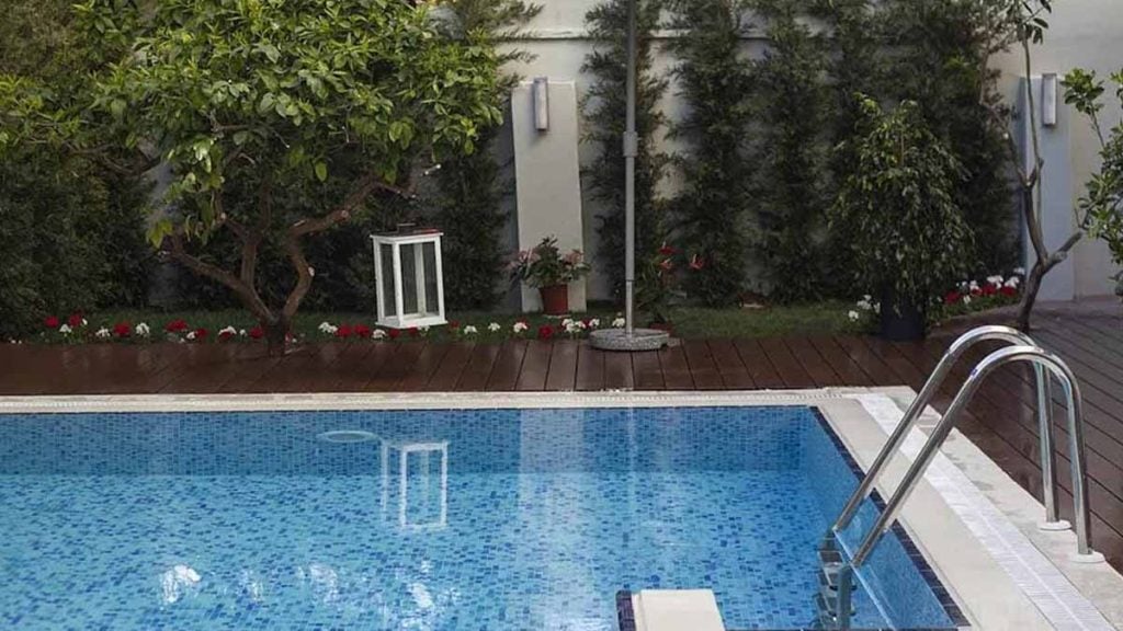 Ma piscine était sans cesse squattée, jusqu’à ce que j’essaie cette astuce radicale, mais pleine de bon sens