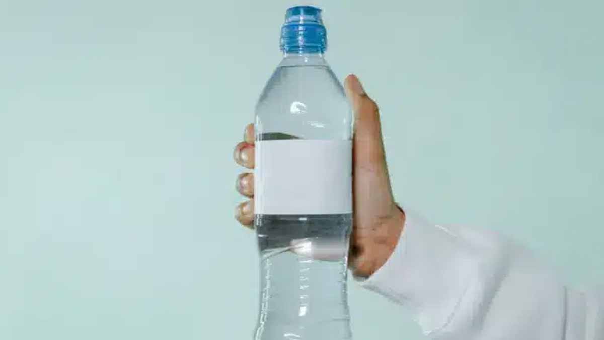 La technique espagnole de la bouteille d’eau est meilleure que la clim’, c’est révolutionnaire pour avoir un bon coup de frais